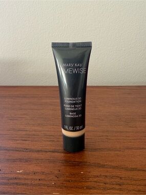 Mary Kay TimeWise Luminous 3D Foundation - Beige W 160
